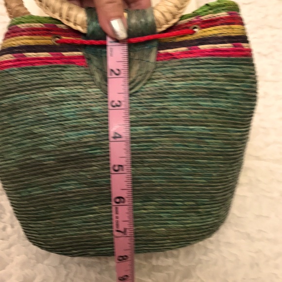 NWOT Woven Bucket Bag Multicolor & Green. - Picture 5 of 13
